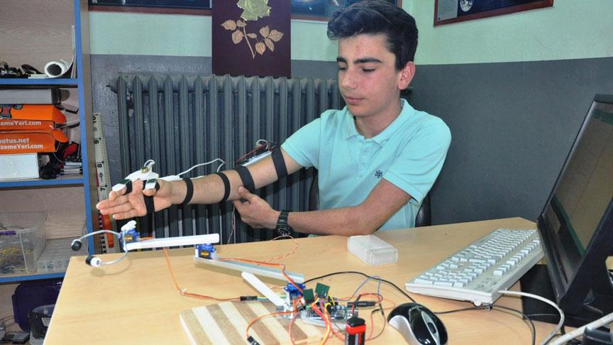Robot Arm — TÜBİTAK High School Science Fair project